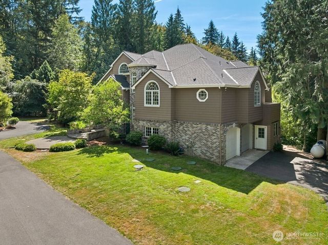 26020 SE Old Black Nugget Road, Issaquah, WA 98029