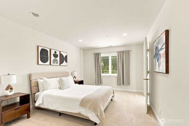 26020 SE Old Black Nugget Road, Issaquah, WA 98029