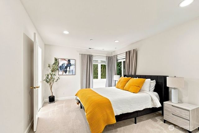 26020 SE Old Black Nugget Road, Issaquah, WA 98029