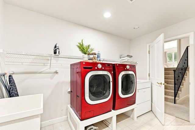 26020 SE Old Black Nugget Road, Issaquah, WA 98029