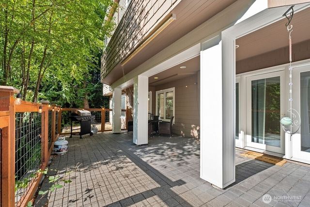 26020 SE Old Black Nugget Road, Issaquah, WA 98029