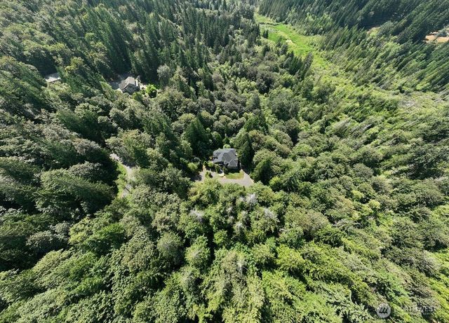 26020 SE Old Black Nugget Road, Issaquah, WA 98029