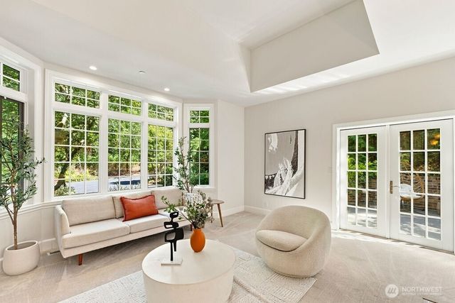 26020 SE Old Black Nugget Road, Issaquah, WA 98029