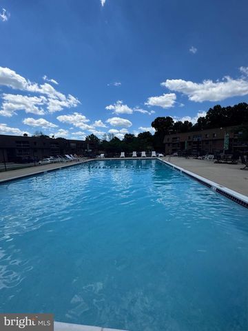 5428-D1 VALLEY GREEN DR, Wilmington, DE 19808