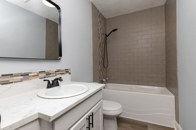 622 N Lafontaine Avenue, Springfield, MO 65802