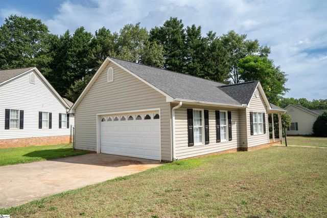 314 Brianna Drive, Boiling Springs, SC 29316