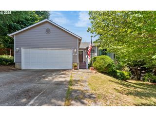 1422 Sw PIONEER Dr, Willamina, OR 97396