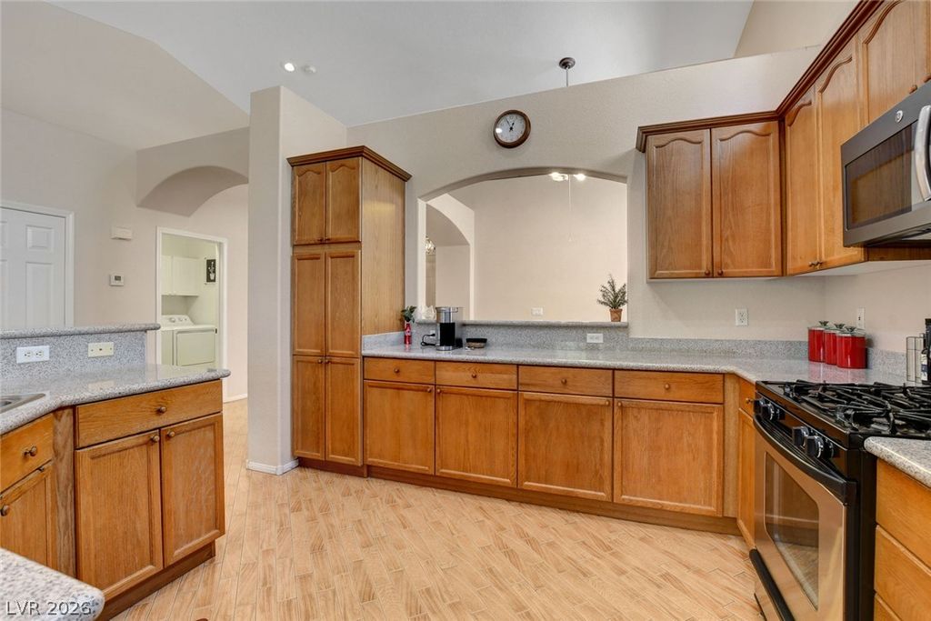 Image 12 of property listing at 5090 Shadow River Street, Las Vegas, NV 89148