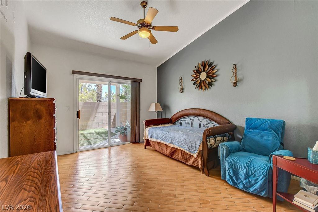 Image 19 of property listing at 5090 Shadow River Street, Las Vegas, NV 89148