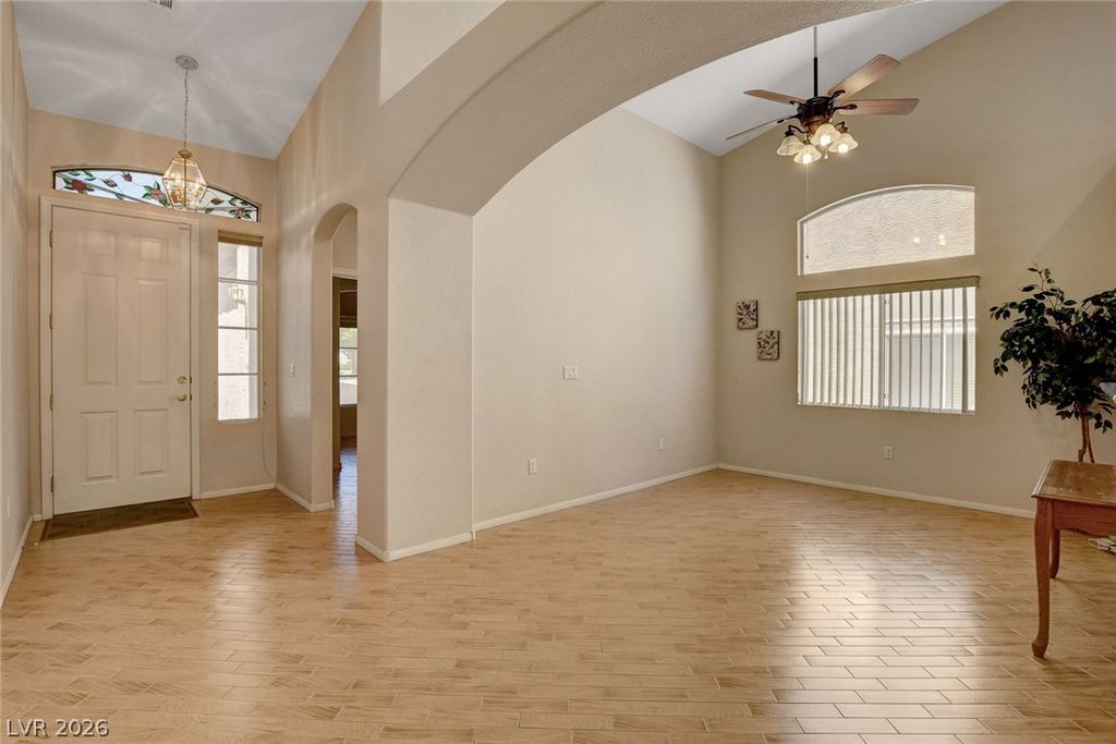 Image 5 of property listing at 5090 Shadow River Street, Las Vegas, NV 89148