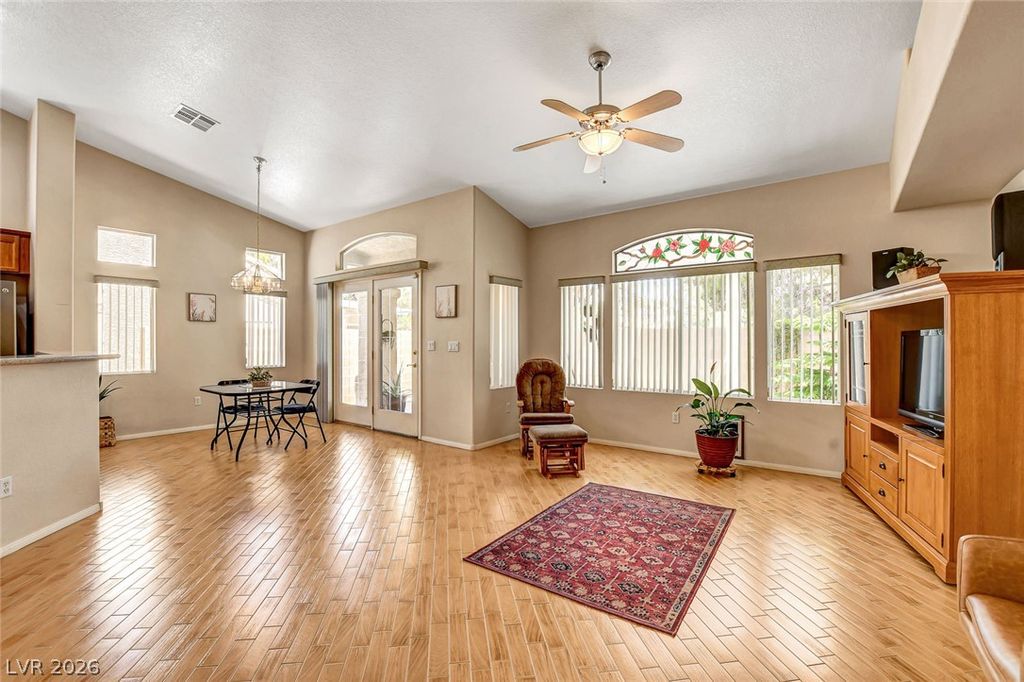 Image 8 of property listing at 5090 Shadow River Street, Las Vegas, NV 89148