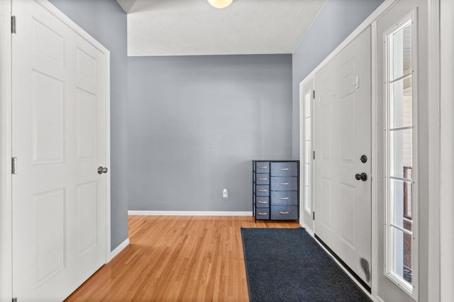 955 Park Drive, Belle Plaine, MN 56011