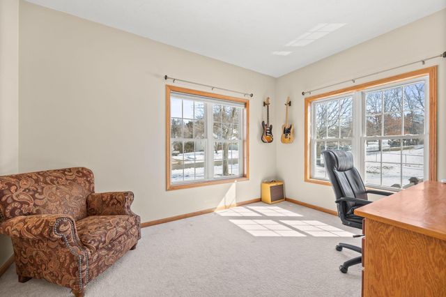 955 Park Drive, Belle Plaine, MN 56011