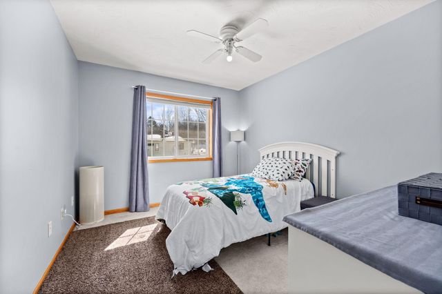 955 Park Drive, Belle Plaine, MN 56011