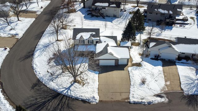 955 Park Drive, Belle Plaine, MN 56011