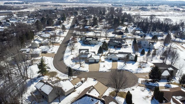 955 Park Drive, Belle Plaine, MN 56011