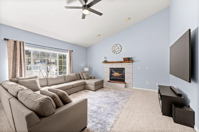 955 Park Drive, Belle Plaine, MN 56011