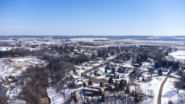 955 Park Drive, Belle Plaine, MN 56011