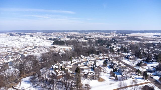 955 Park Drive, Belle Plaine, MN 56011