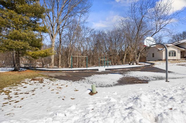 955 Park Drive, Belle Plaine, MN 56011