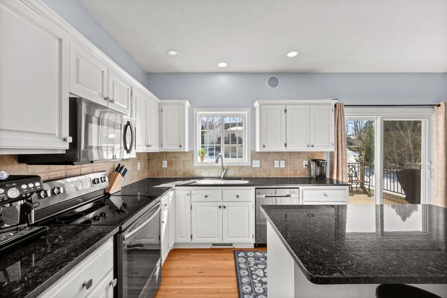 955 Park Drive, Belle Plaine, MN 56011