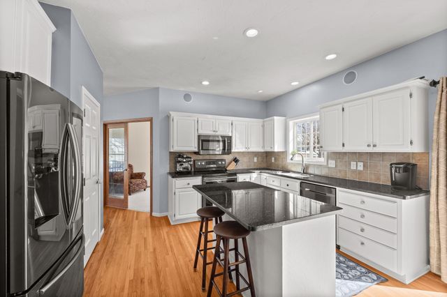 955 Park Drive, Belle Plaine, MN 56011