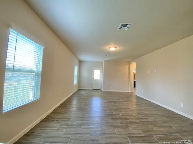 520 Scenic Song Dr, Spring Branch, TX 78070