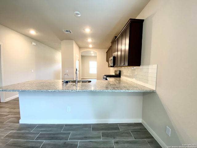 520 Scenic Song Dr, Spring Branch, TX 78070