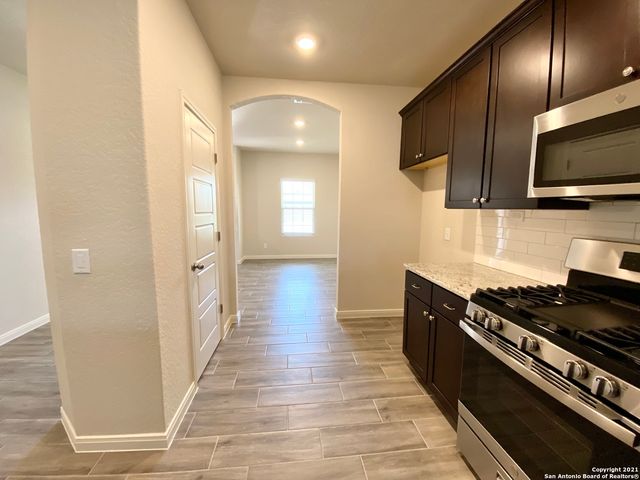 520 Scenic Song Dr, Spring Branch, TX 78070