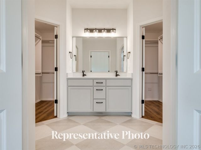 7209 E 134th Street S, Bixby, OK 74008