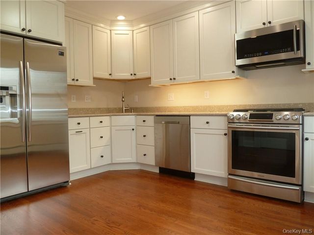 70 Theodore Fremd Avenue 2, Rye, NY 10580