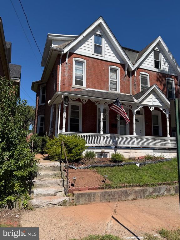 261 YOST AVE, SPRING CITY, PA 19475 — photo 2