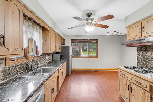 4554 Whitehall Drive, South Euclid, OH 44121