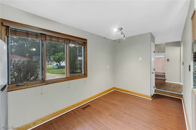 4554 Whitehall Drive, South Euclid, OH 44121