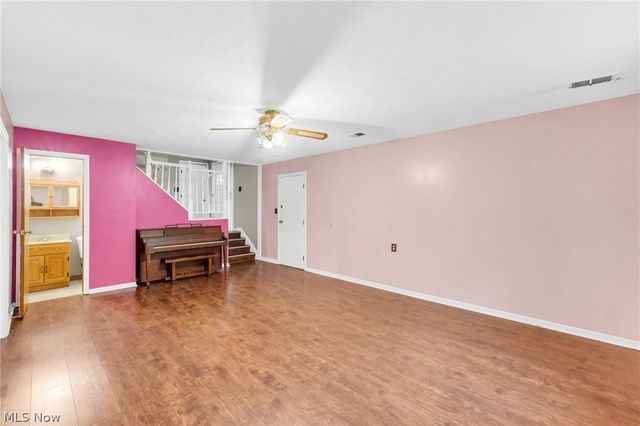 4554 Whitehall Drive, South Euclid, OH 44121