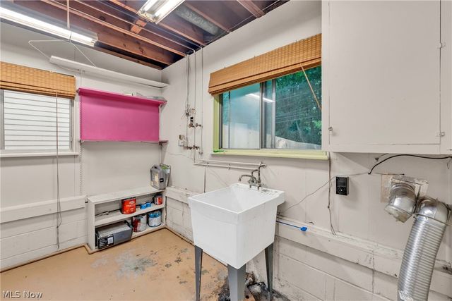 4554 Whitehall Drive, South Euclid, OH 44121
