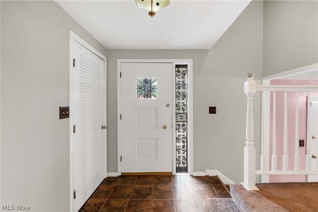 4554 Whitehall Drive, South Euclid, OH 44121