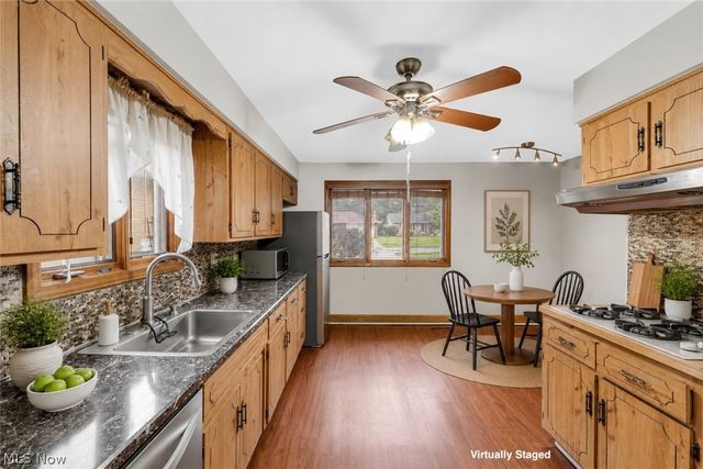 4554 Whitehall Drive, South Euclid, OH 44121