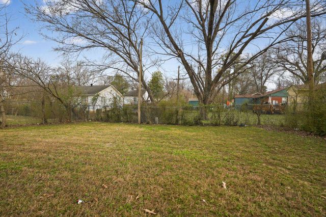 2136 PAMELA DR, Memphis, TN 38127