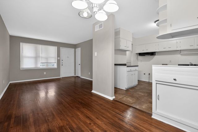 2136 PAMELA DR, Memphis, TN 38127