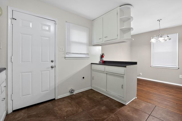 2136 PAMELA DR, Memphis, TN 38127