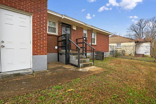 2136 PAMELA DR, Memphis, TN 38127