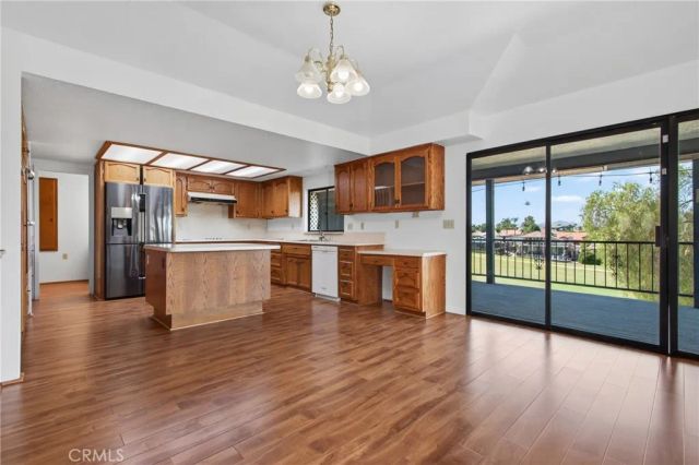 30785 Golden Gate Drive, Canyon Lake, CA 92587