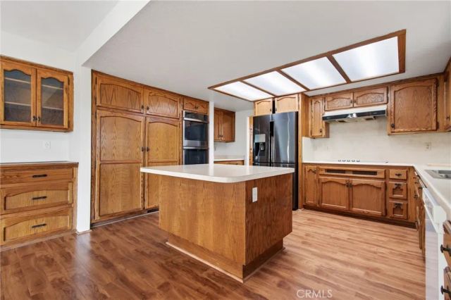 30785 Golden Gate Drive, Canyon Lake, CA 92587