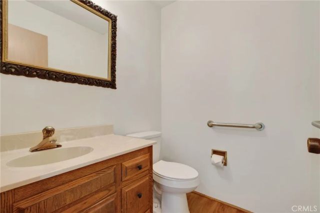 30785 Golden Gate Drive, Canyon Lake, CA 92587