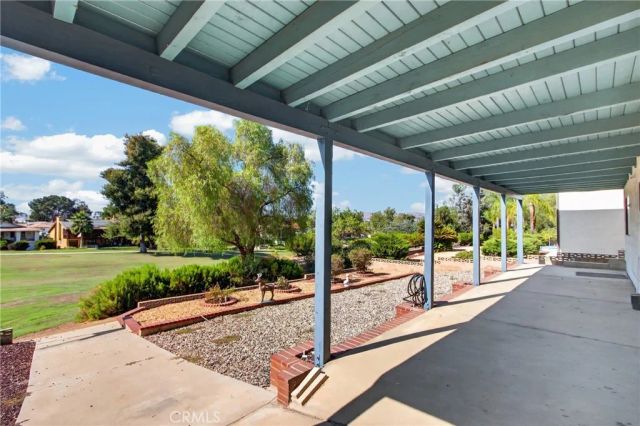 30785 Golden Gate Drive, Canyon Lake, CA 92587