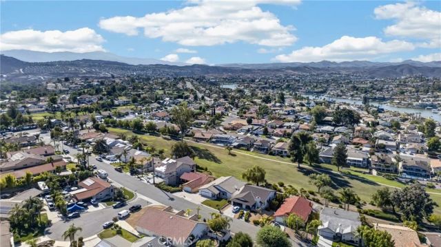 30785 Golden Gate Drive, Canyon Lake, CA 92587