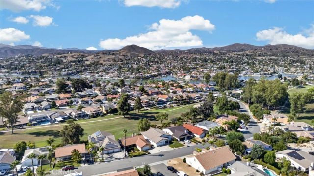 30785 Golden Gate Drive, Canyon Lake, CA 92587