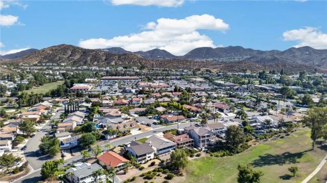 30785 Golden Gate Drive, Canyon Lake, CA 92587