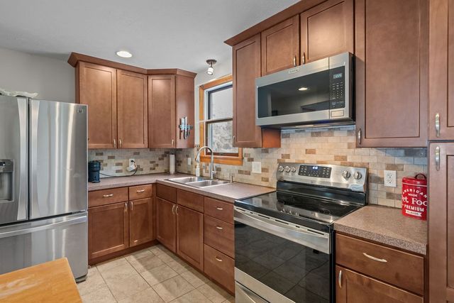 9 Tarpon Lane, Charlestown, RI 02813